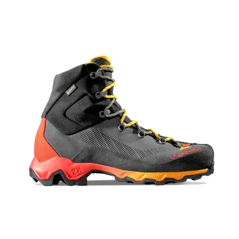 La Sportiva Aequilibrium Trek GTX - Carbon/Amarillo